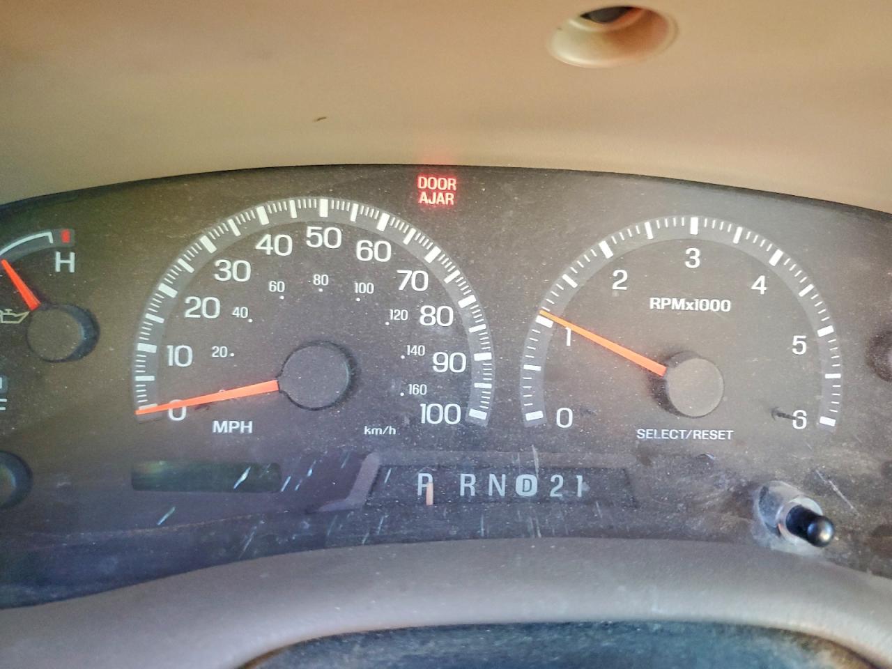 2000 Ford F150 VIN: 1FTRX17L8YKA57698 Lot: 94290215