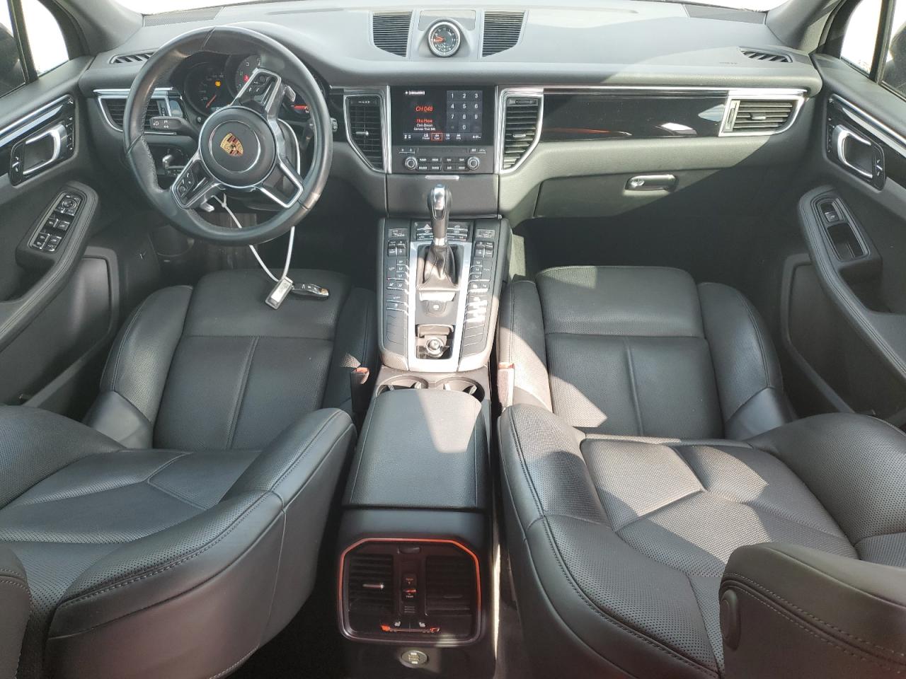 2018 Porsche Macan S VIN: WP1AB2A57JLB38539 Lot: 92031985