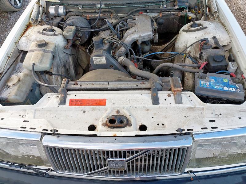 1989 VOLVO 240 GL AUTO 