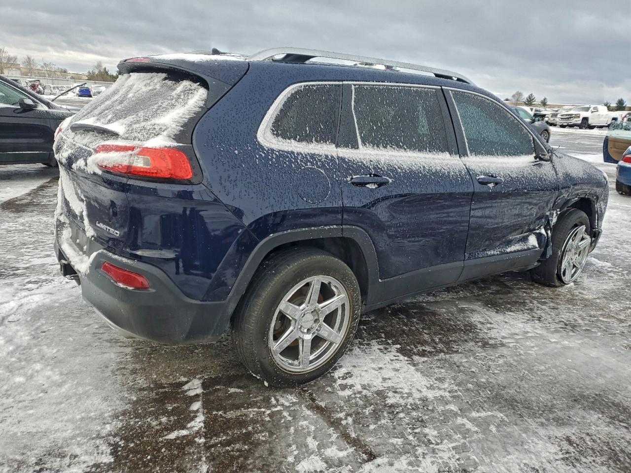 2015 Jeep Cherokee Limited VIN: 1C4PJMDS9FW640213 Lot: 93388615