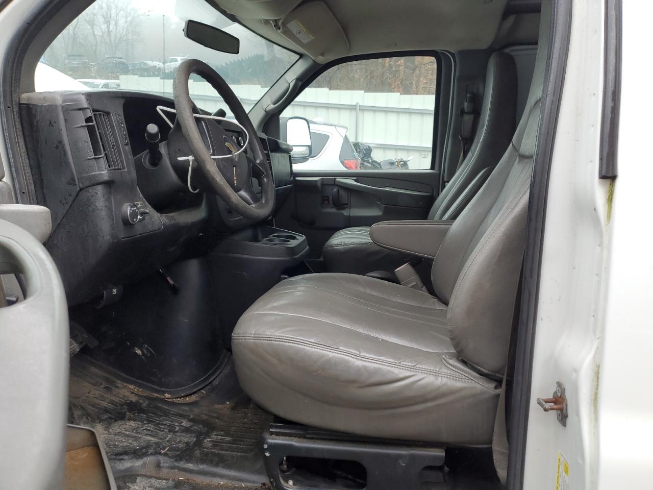 2011 Chevrolet Express G2500 VIN: 1GCWGFFA7B1126572 Lot: 90370515