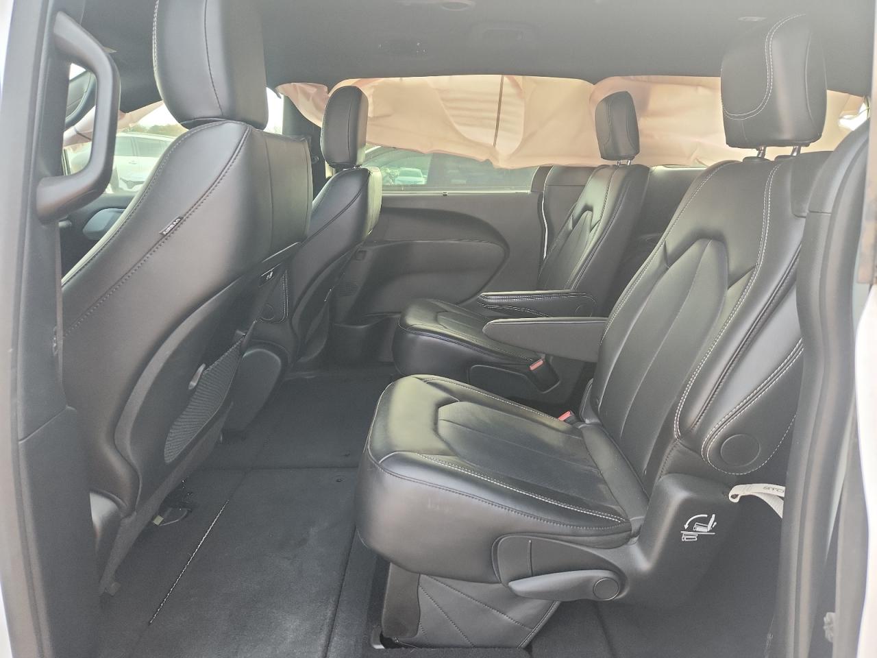 2024 Chrysler Pacifica Touring L VIN: 2C4RC1BG9RR107386 Lot: 93191595