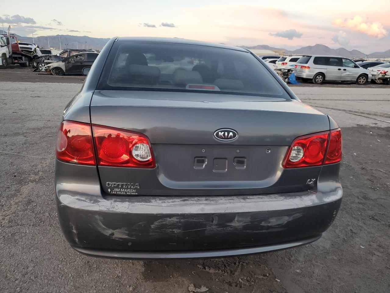 2008 Kia Optima Lx VIN: KNAGE123985275665 Lot: 93146745