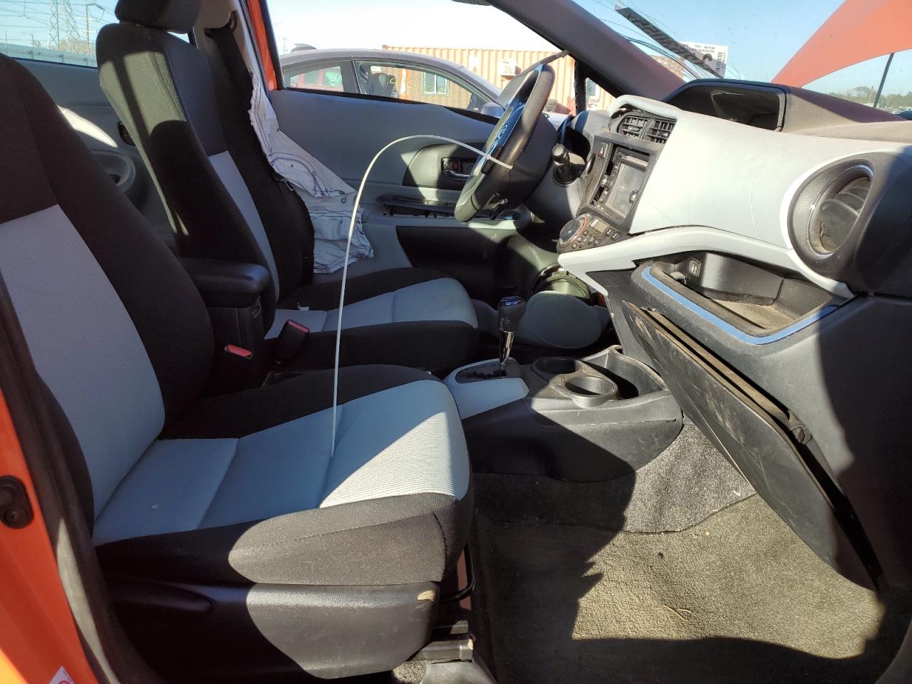 2012 Toyota Prius C VIN: JTDKDTB34C1021213 Lot: 91263055