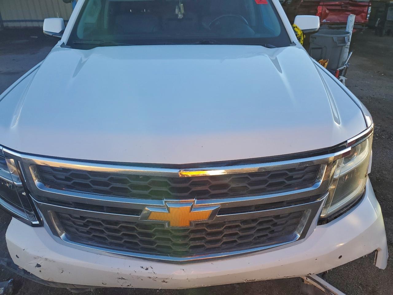 2018 Chevrolet Suburban K1500 Lt VIN: 1GNSKHKC9JR240855 Lot: 94547385