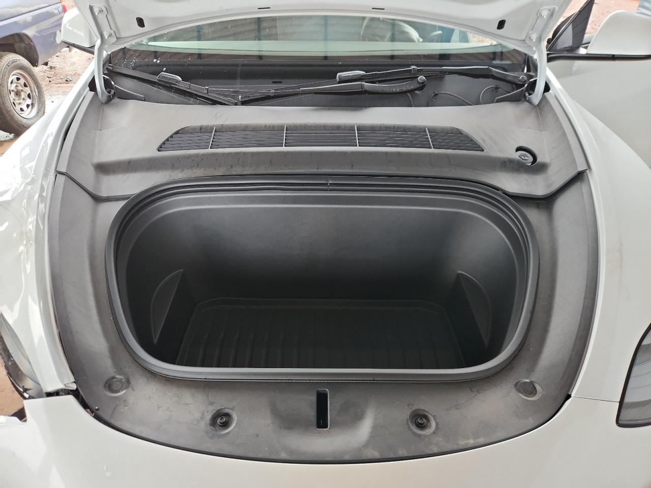 2025 Tesla Model Y VIN: 7SAYGDEE5SF281987 Lot: 91922175