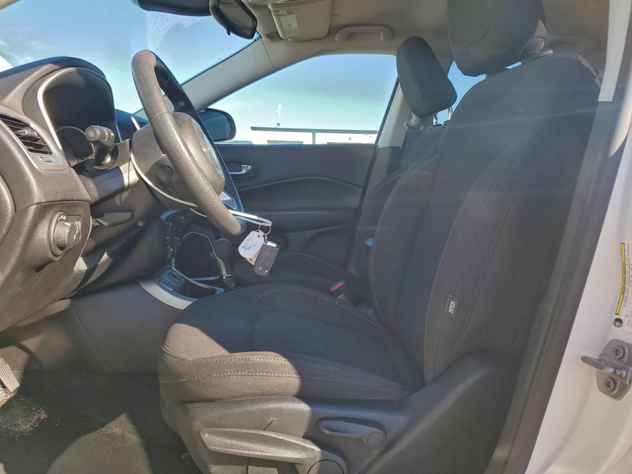 2020 Jeep Compass Sport VIN: 3C4NJCAB9LT147607 Lot: 93628245