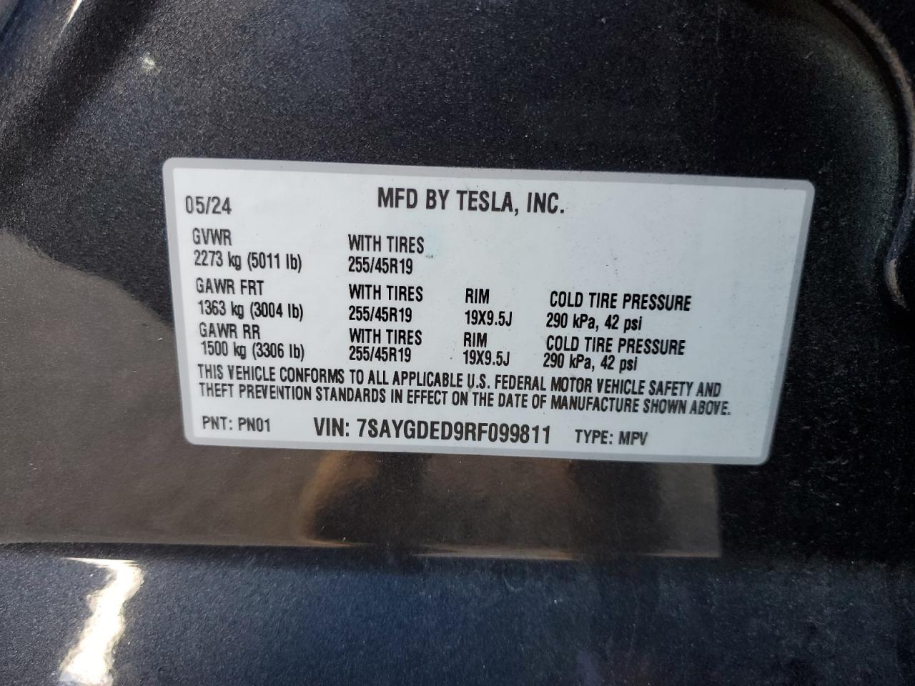 2024 Tesla Model Y VIN: 7SAYGDED9RF099811 Lot: 90992675