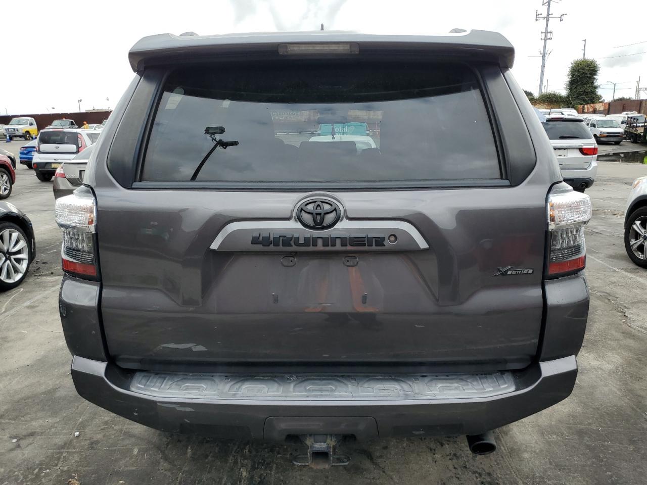 2019 Toyota 4Runner Sr5/Sr5 Premium VIN: JTEBU5JR5K5688375 Lot: 93328925