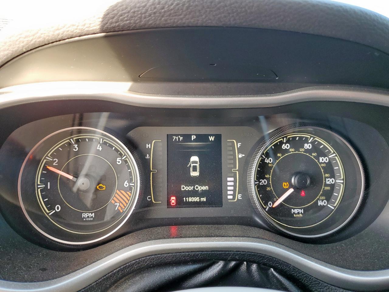 2014 Jeep Cherokee Latitude VIN: 1C4PJMCBXEW297797 Lot: 92186815