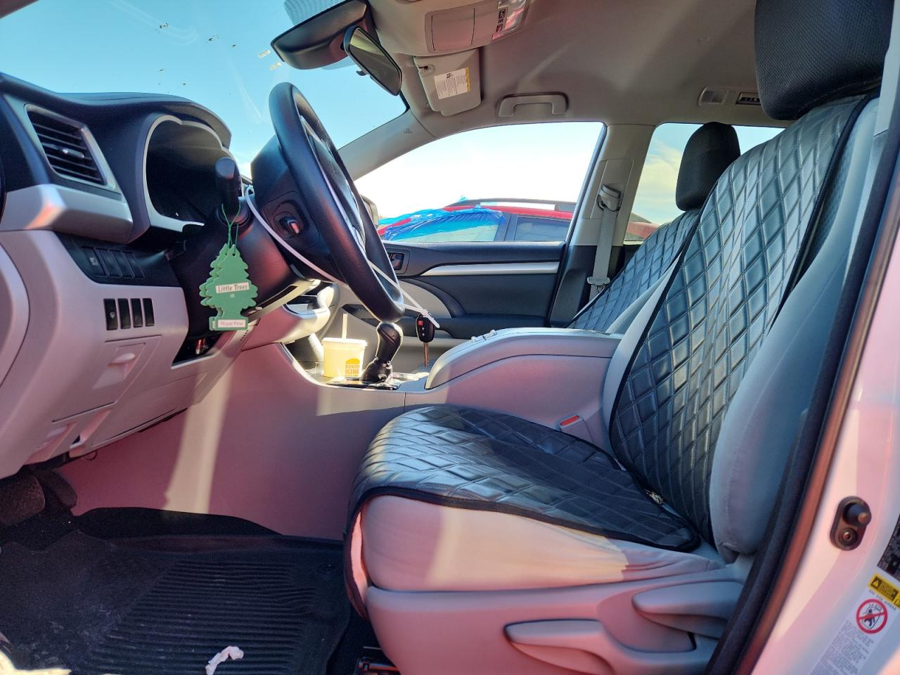 2017 Toyota Highlander Le VIN: 5TDBZRFH8HS385431 Lot: 91065075