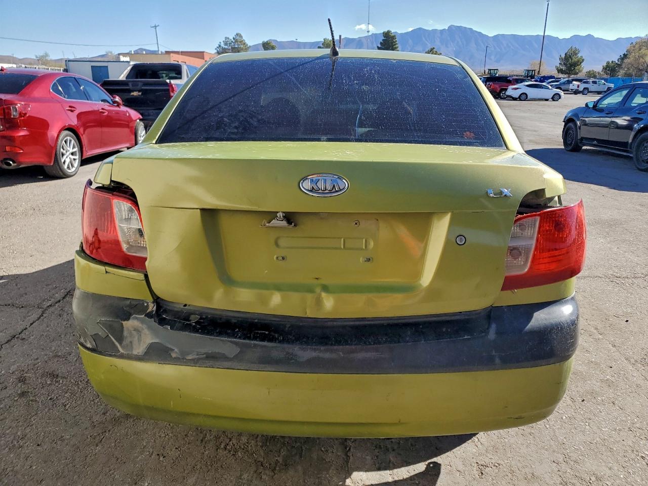 2007 Kia Rio Base VIN: KNADE123076258653 Lot: 93085555