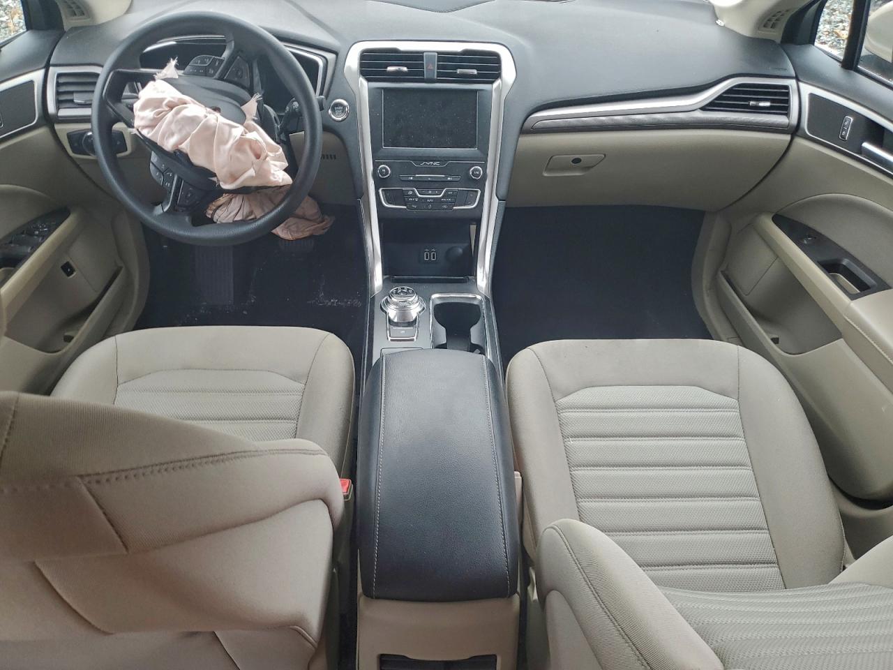 2019 Ford Fusion Se VIN: 3FA6P0LU1KR154875 Lot: 93774295