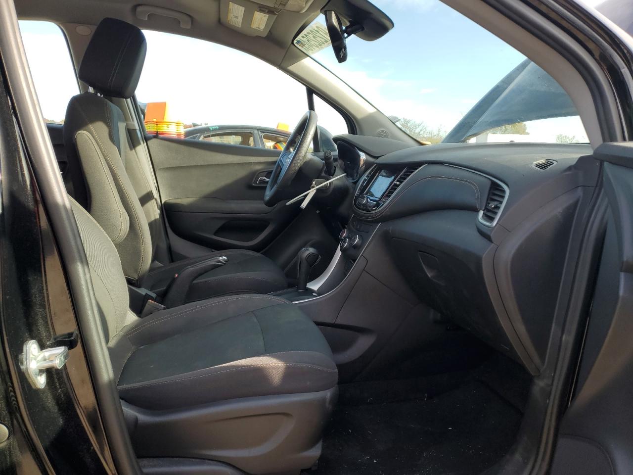 2018 Chevrolet Trax Ls VIN: 3GNCJKSB3JL191395 Lot: 91252545