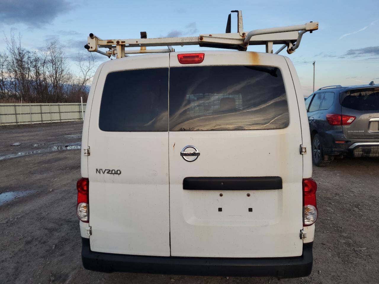 2015 Nissan Nv200 Utility / Service Van VIN: 3N6CM0KN7FK708836 Lot: 92984995