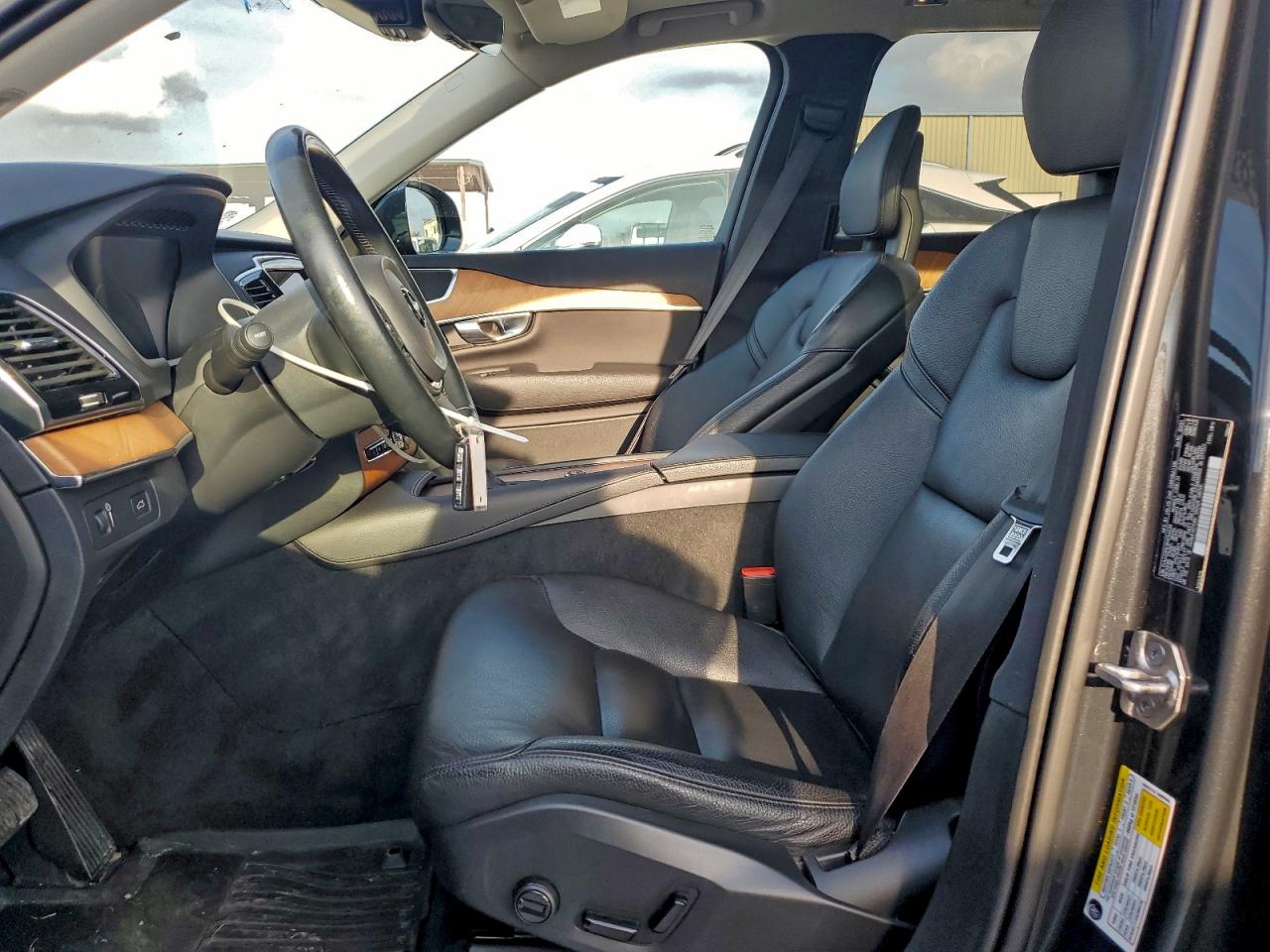 2021 Volvo Xc90 T6 Momentum VIN: YV4A22PK3M1754539 Lot: 91913285