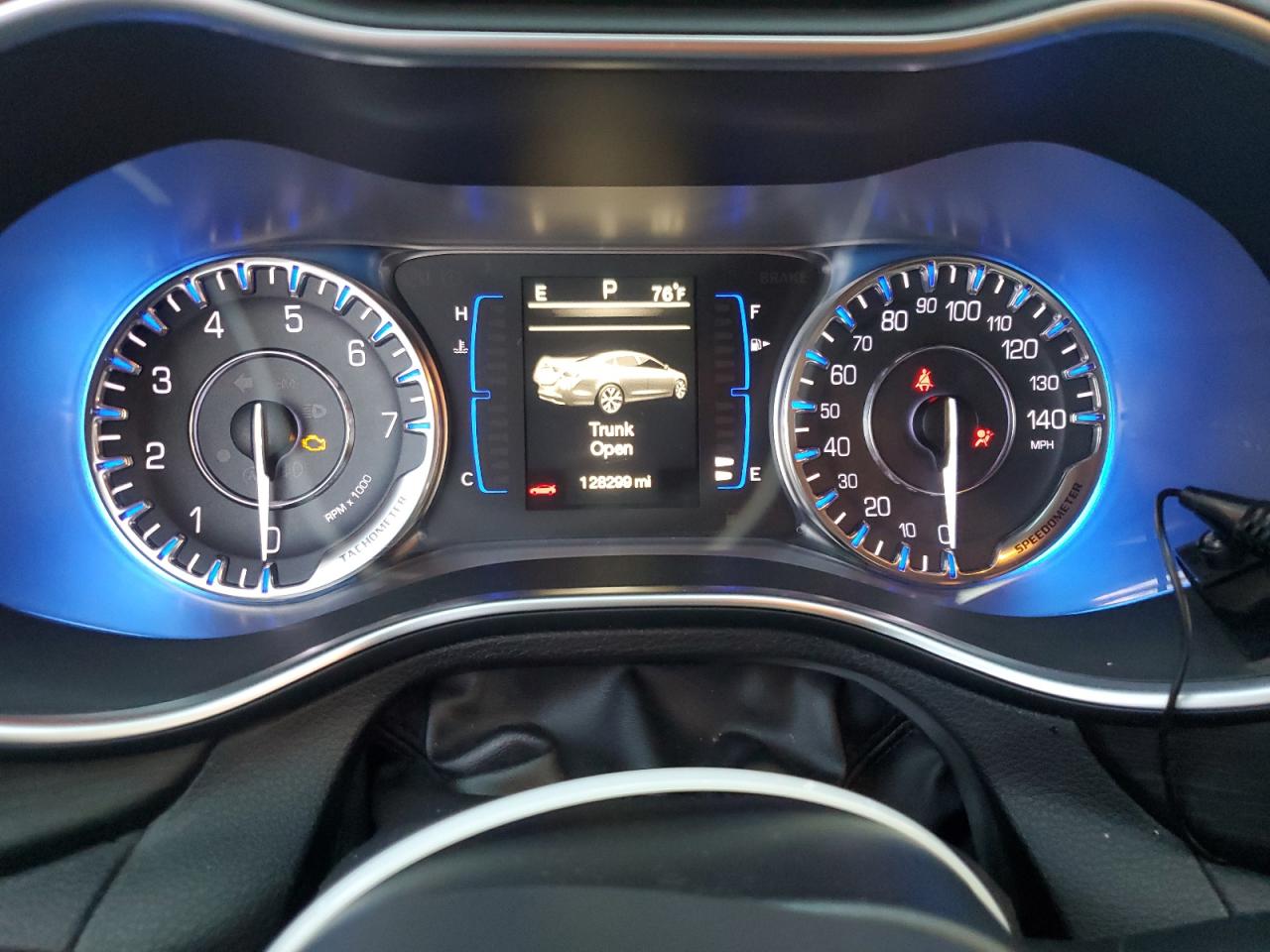 2015 Chrysler 200 Limited VIN: 1C3CCCAB1FN627151 Lot: 92436785