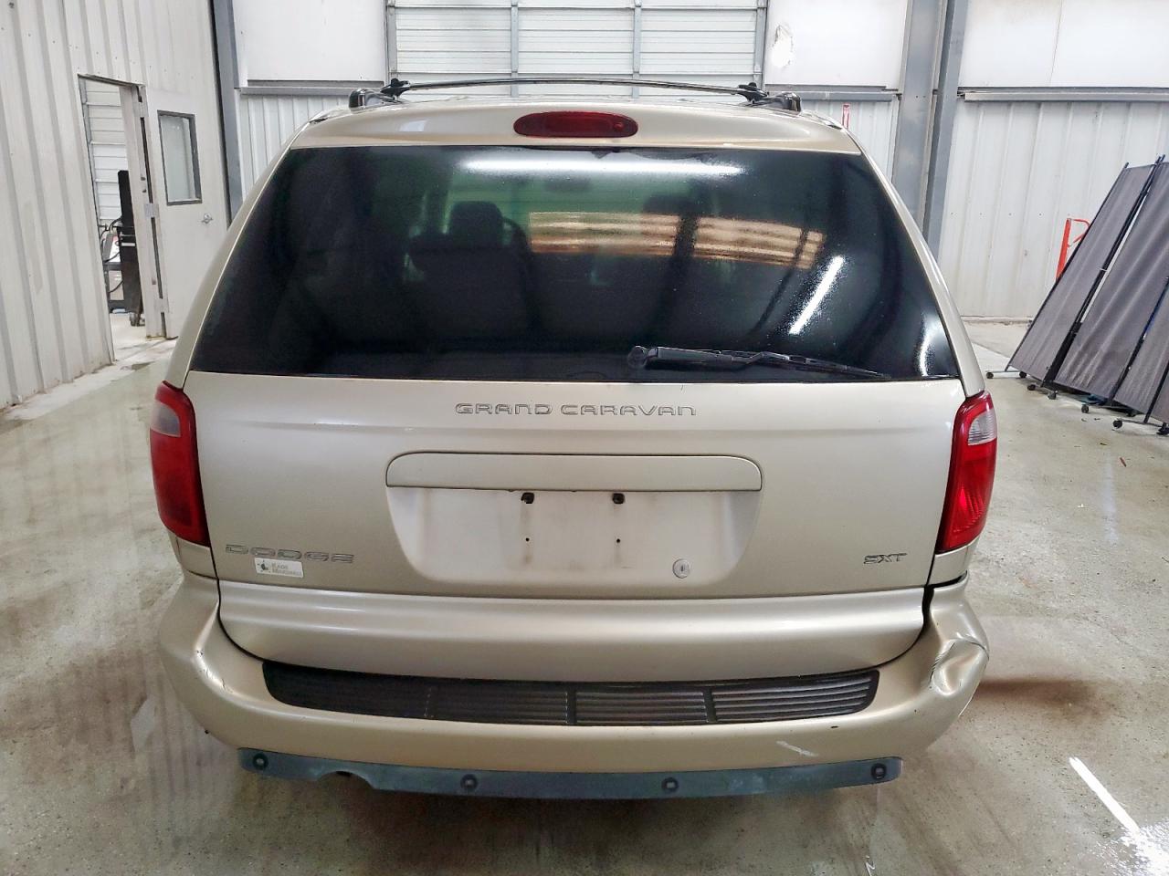 2005 Dodge Grand Caravan Sxt VIN: 2D4GP44L45R162655 Lot: 86268415