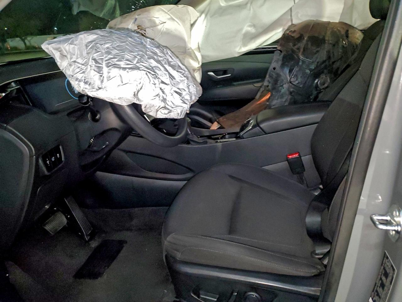 2024 Hyundai Tucson Sel VIN: 421304 Lot: 95298775