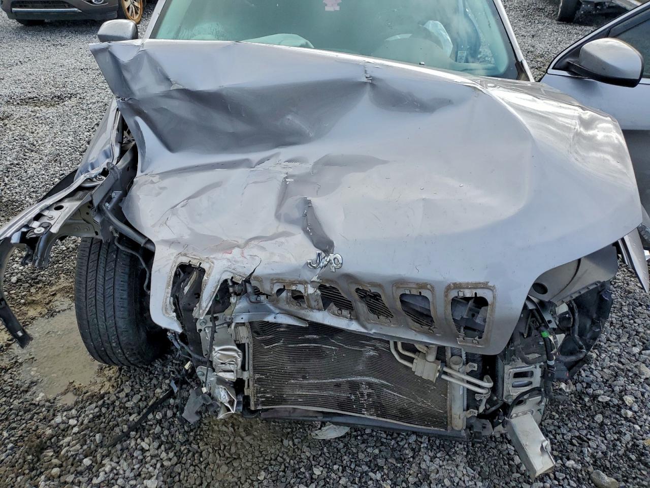 2019 Jeep Cherokee Latitude VIN: 1C4PJLCB7KD264970 Lot: 92847565