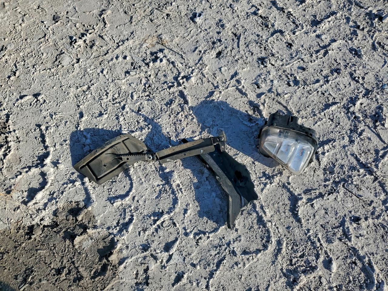 2008 Nissan Versa S VIN: 3N1BC11E98L408093 Lot: 93710595