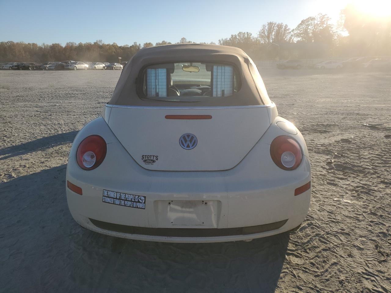 2006 Volkswagen New Beetle Convertible Option Package 1 VIN: 3VWRF31Y26M323125 Lot: 90606965