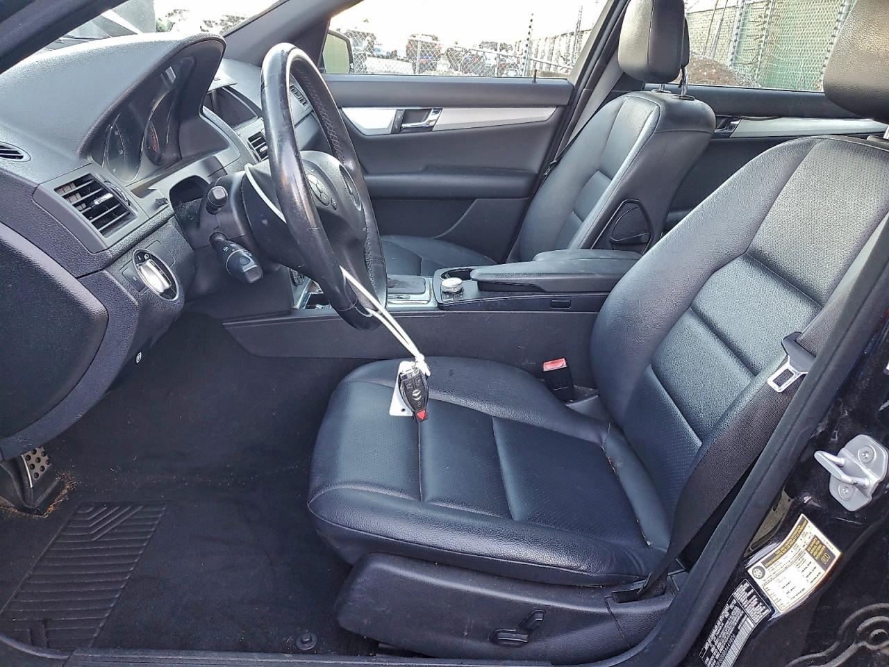 2011 Mercedes-Benz C 300 VIN: WDDGF5EB8BA449806 Lot: 92650535