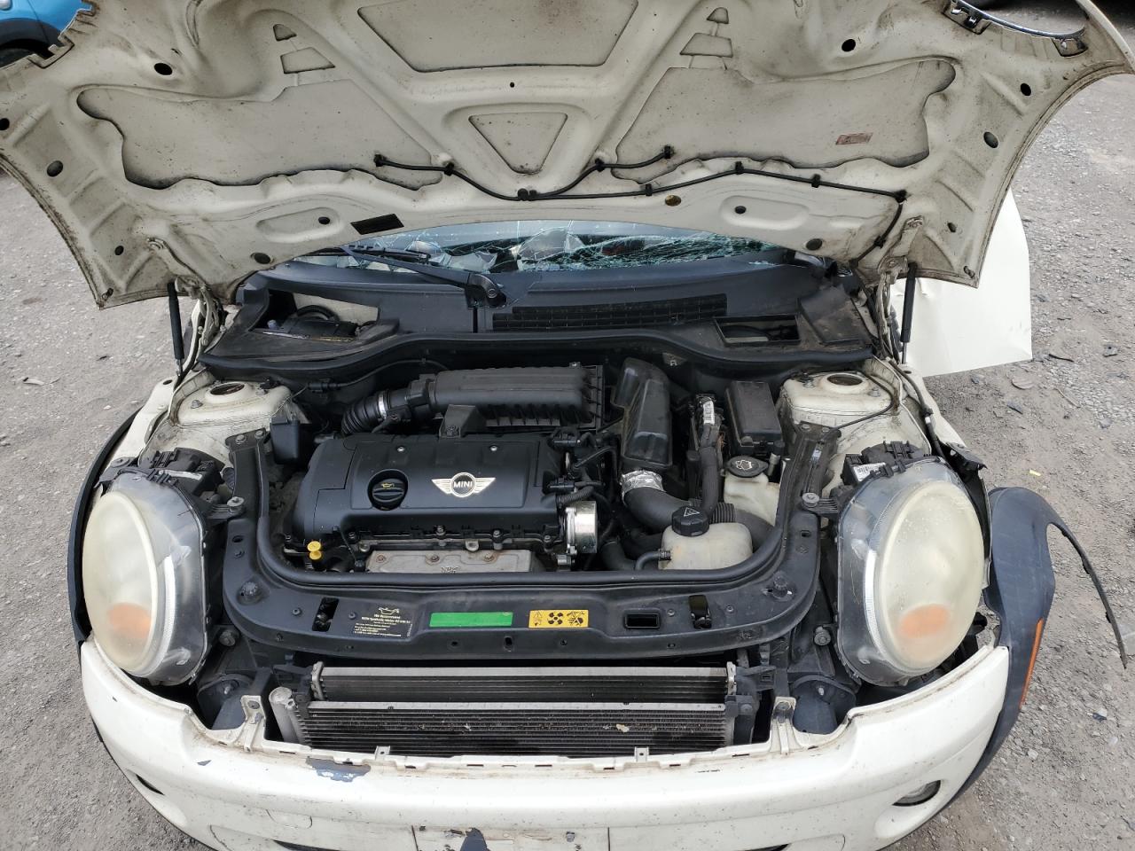 2008 Mini Cooper VIN: WMWMF33578TT61869 Lot: 91648985