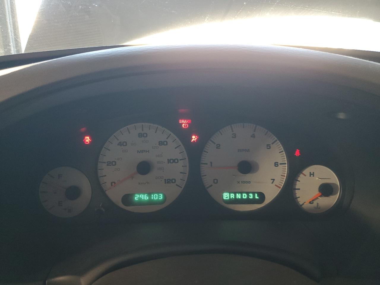 2002 Dodge Grand Caravan Sport VIN: 2B4GP44R02R698478 Lot: 93209215