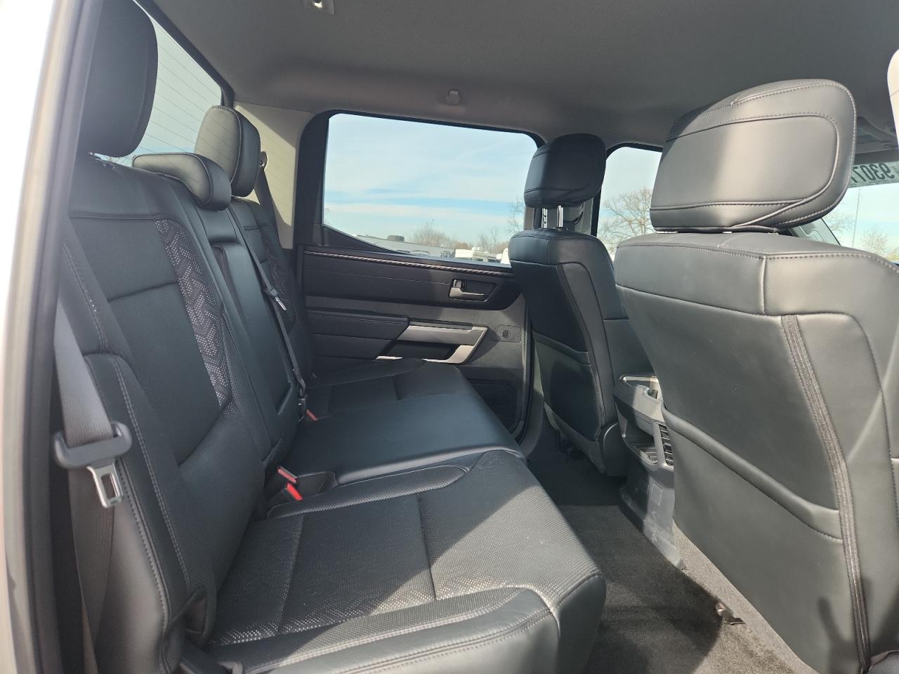 2022 Toyota Tundra Crewmax Sr VIN: 5TFLA5DB0NX055677 Lot: 93077205