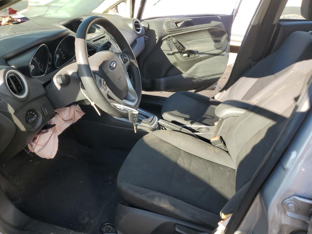 2018 Ford Fiesta Se VIN: 3FADP4EJ2JM118755 Lot: 92664055