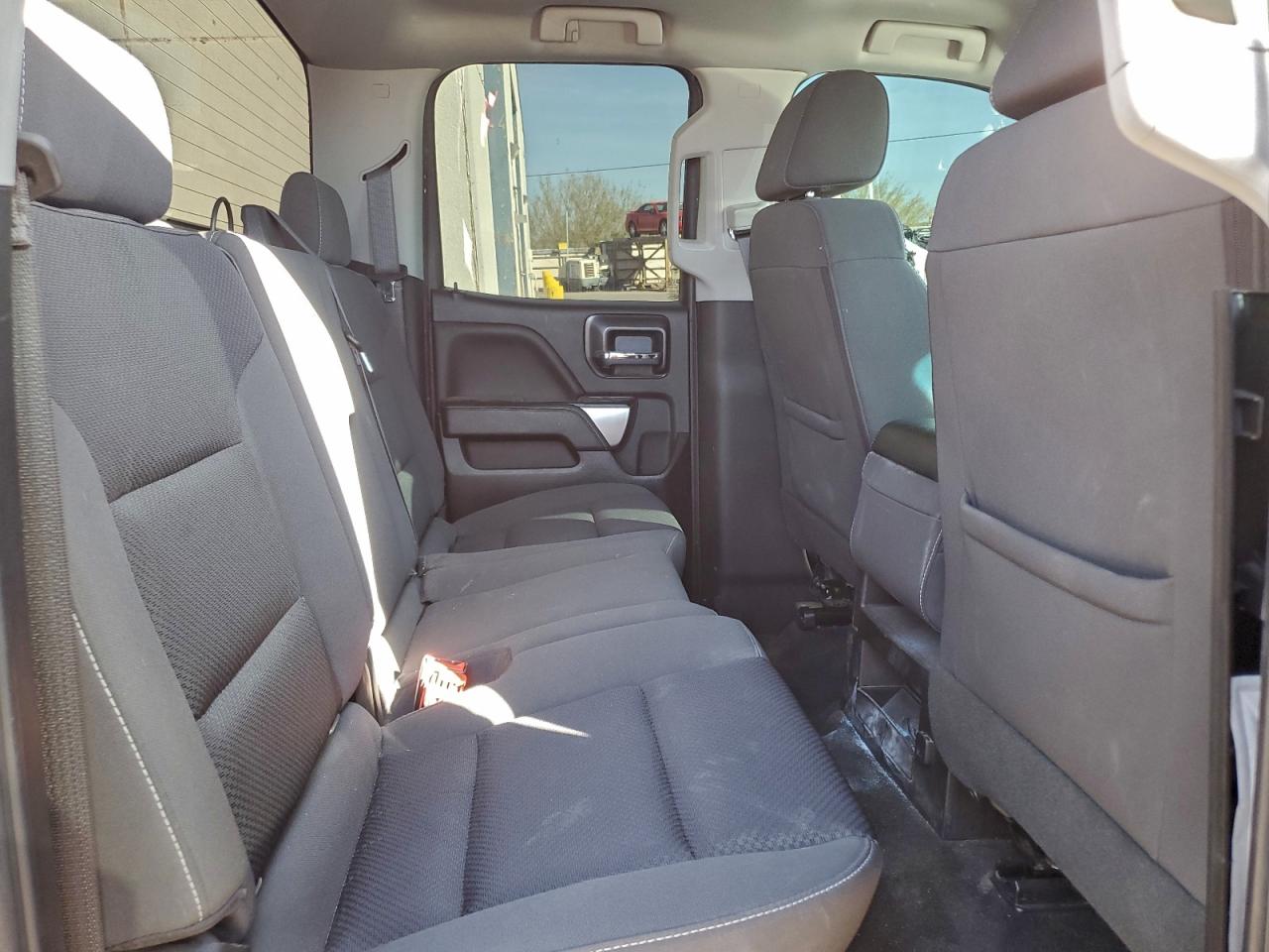 2018 Chevrolet Silverado C1500 Lt VIN: 1GCRCREH0JZ263328 Lot: 94735485