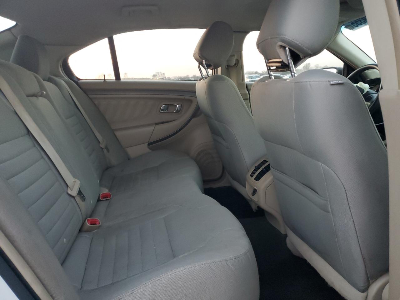 2013 Ford Taurus Se VIN: 1FAHP2D84DG152618 Lot: 93009355