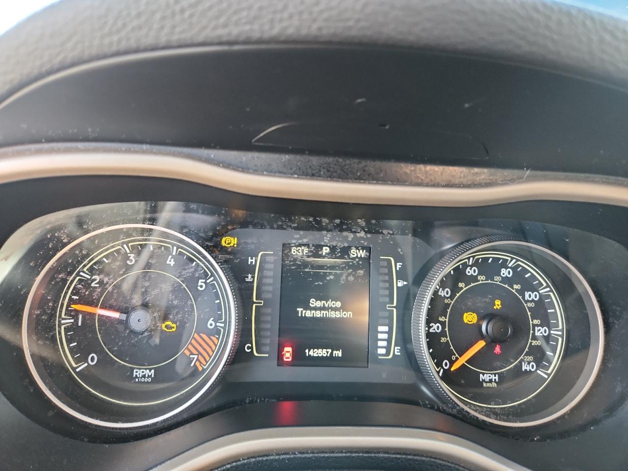 2015 Jeep Cherokee Latitude VIN: 1C4PJMCB2FW733625 Lot: 93494195