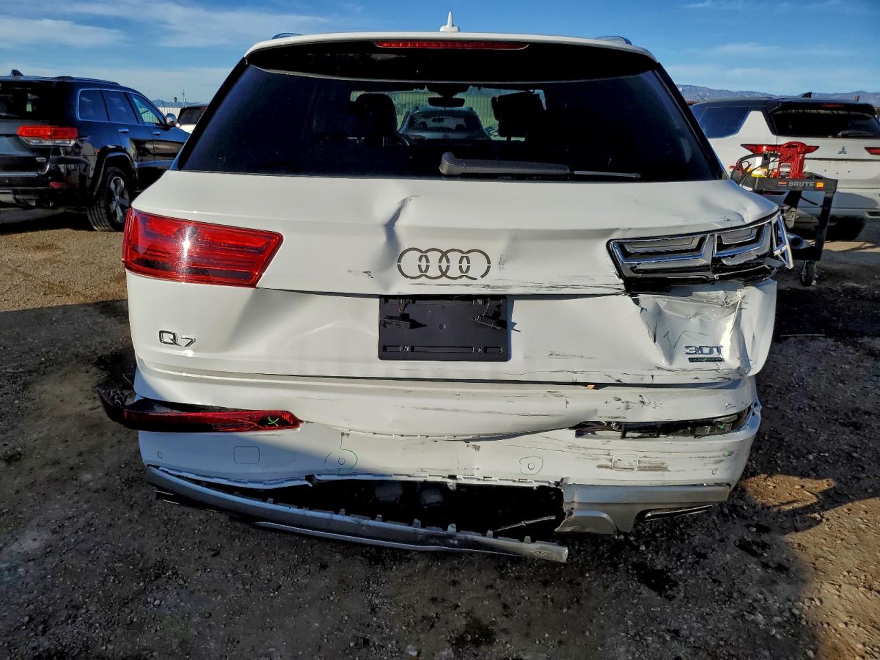 2017 Audi Q7 Prestige VIN: WA1VAAF79HD057308 Lot: 91740195