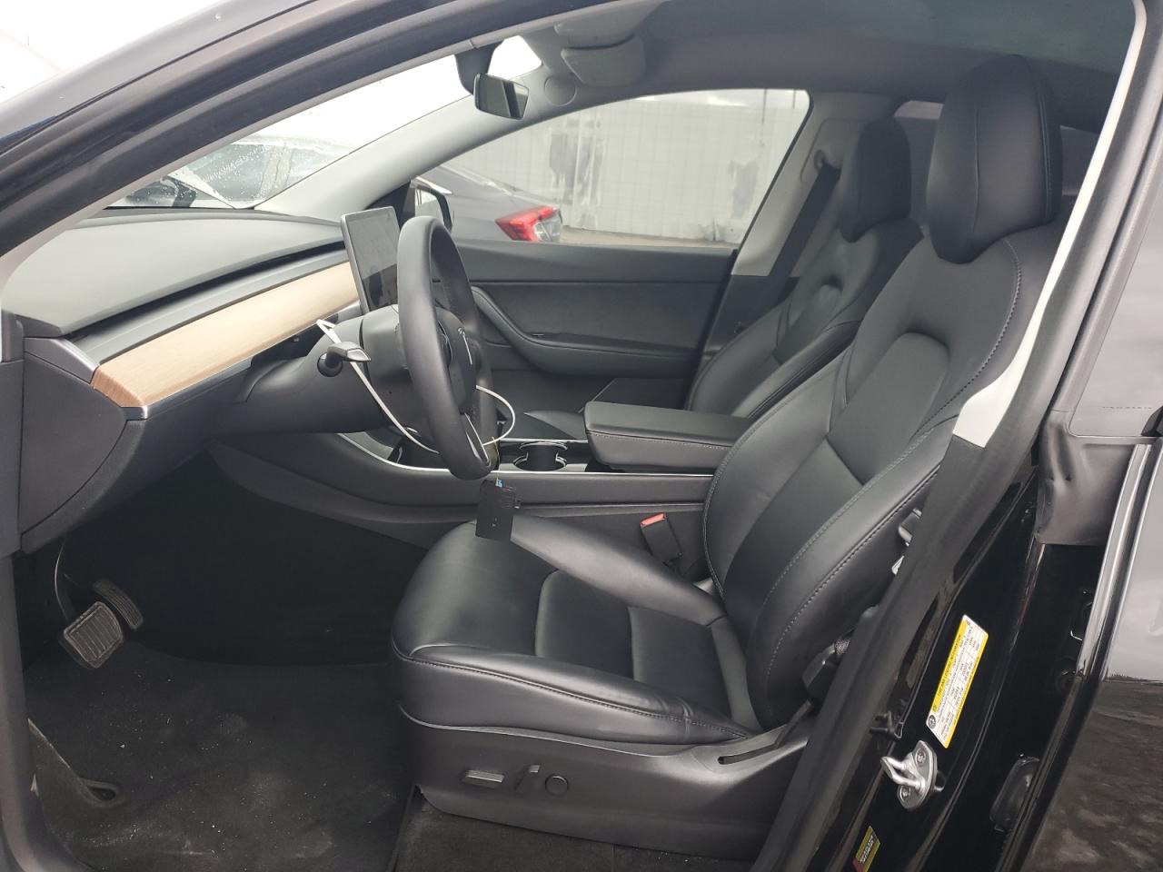 2020 Tesla Model Y VIN: 5YJYGDEE7LF018608 Lot: 92691785