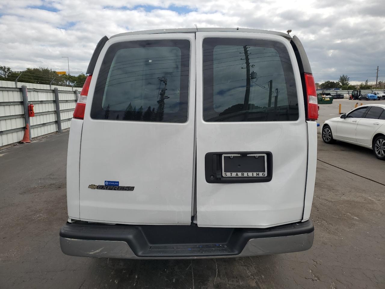 2023 Chevrolet Express 2500 Delivery Van VIN: 1GCWGAFP7P1219770 Lot: 92617975