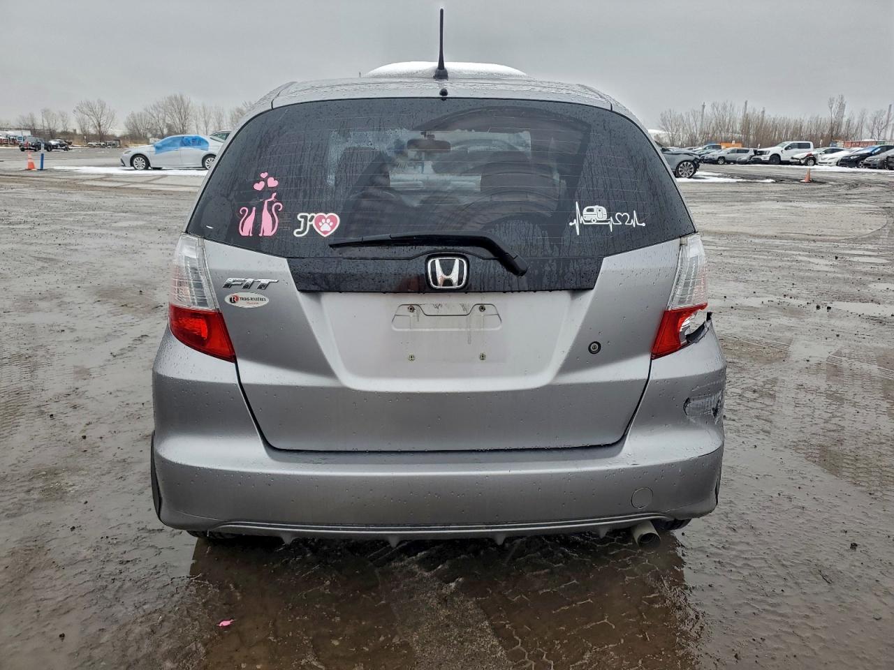 2010 Honda Fit Dx-A VIN: JHMGE8H36AC803522 Lot: 93469285