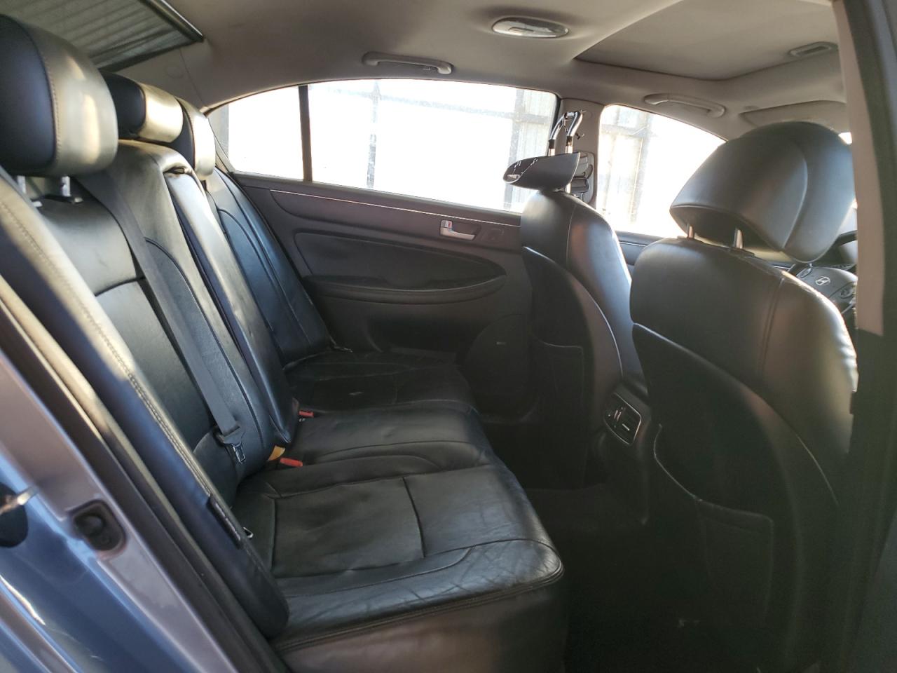 2014 Hyundai Genesis 5.0L VIN: KMHGC4DH9EU265699 Lot: 93137275