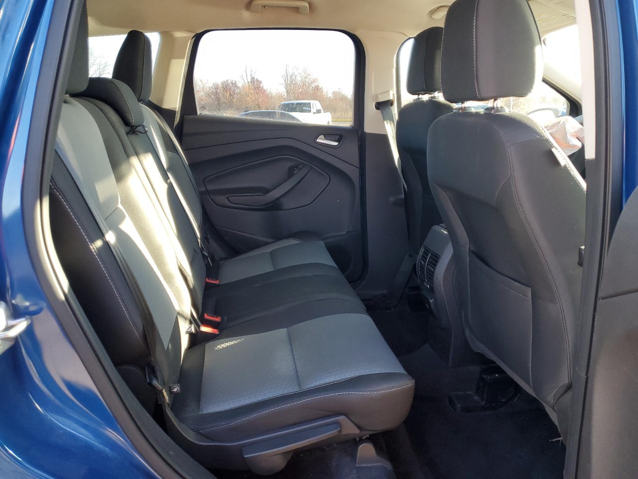 2017 Ford Escape Se VIN: 1FMCU9G97HUF11280 Lot: 92318455