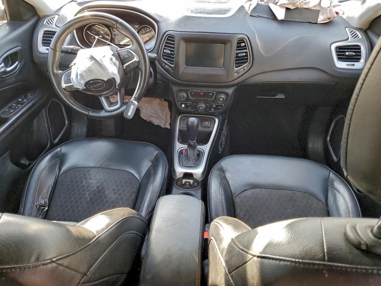 2018 Jeep Compass Latitude VIN: 3C4NJCBB0JT344239 Lot: 93429645