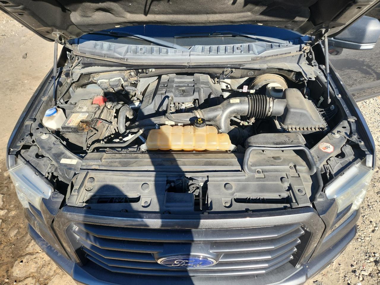 2016 Ford F150 Supercrew VIN: 1FTEW1CP3GKE84215 Lot: 92079785