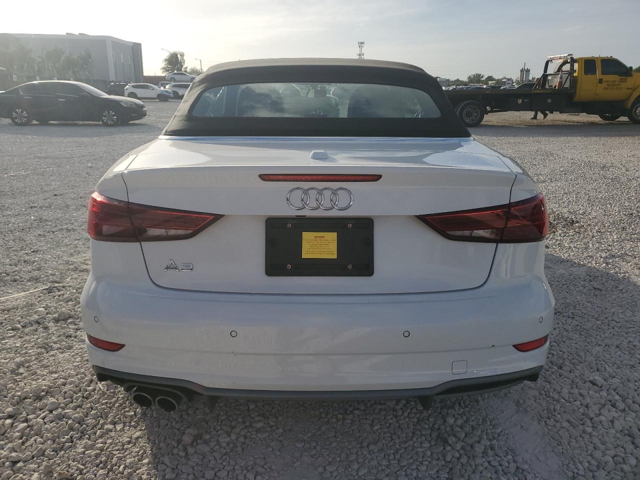 2018 Audi A3 Premium Plus VIN: WAU5ULFF6J1082932 Lot: 92385275