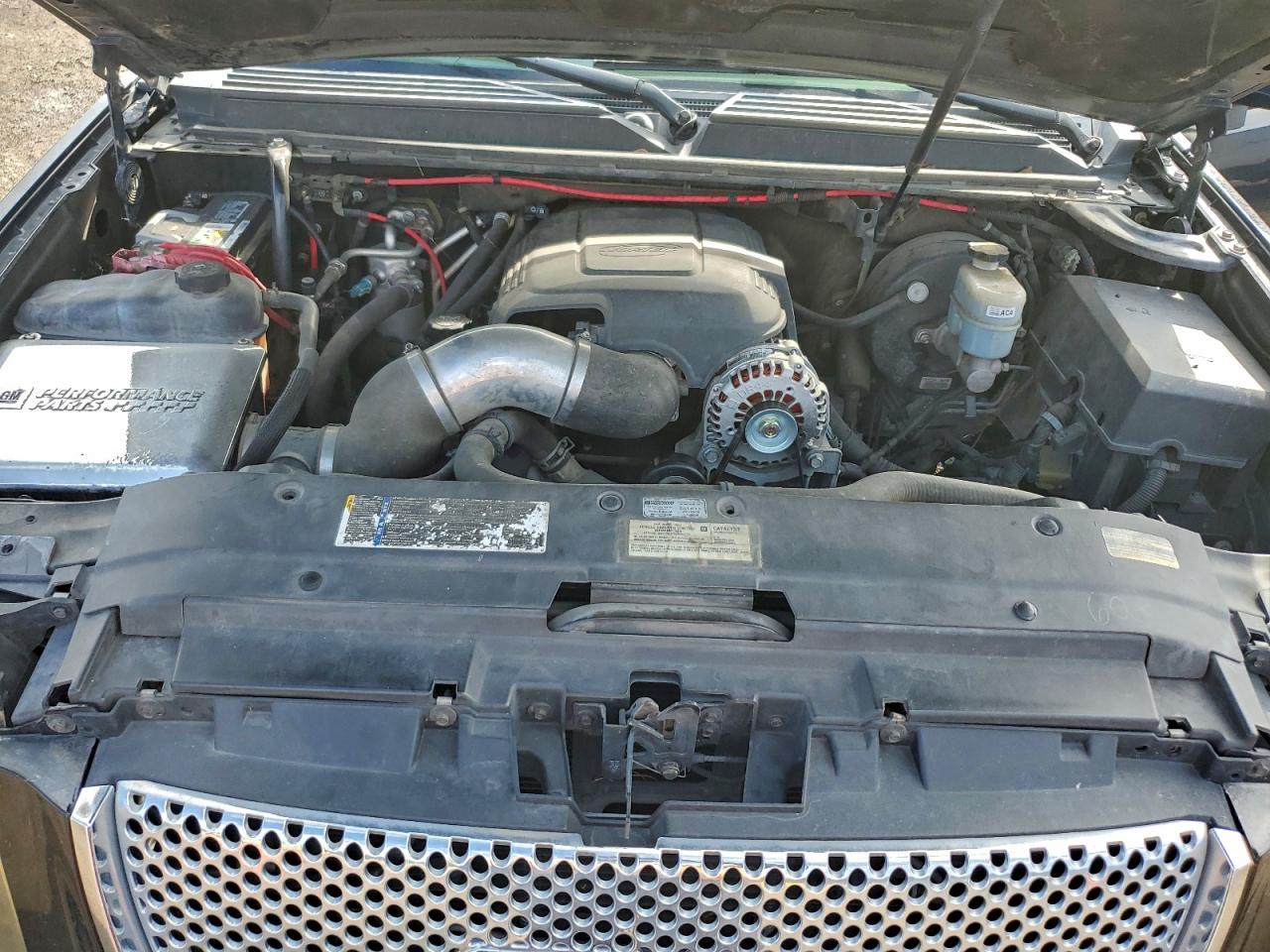 2008 GMC Yukon Denali VIN: 1GKFK63818J169558 Lot: 94703175