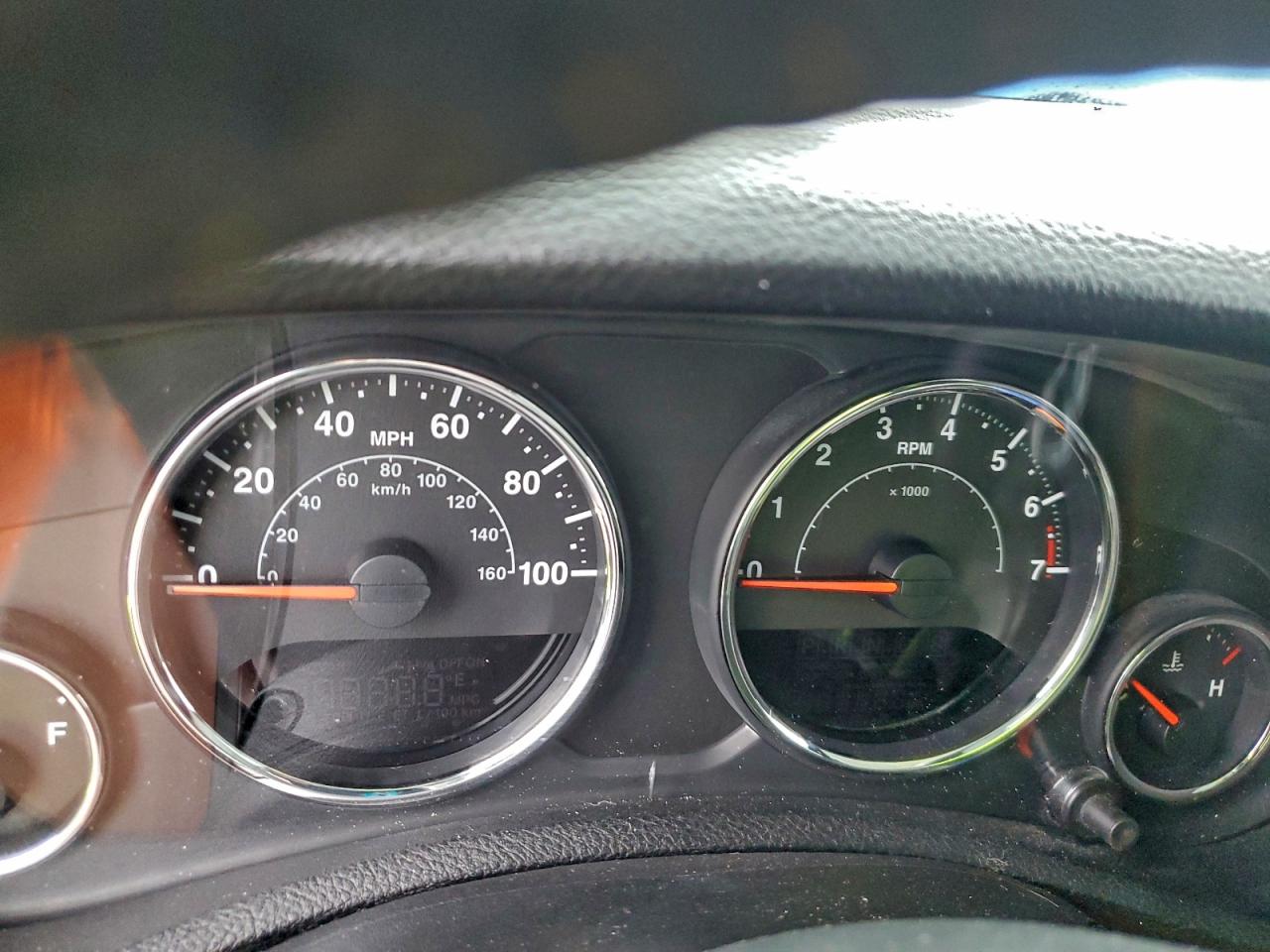 2016 Jeep Wrangler Unlimited Sahara VIN: 1C4BJWEG5GL310295 Lot: 94432265