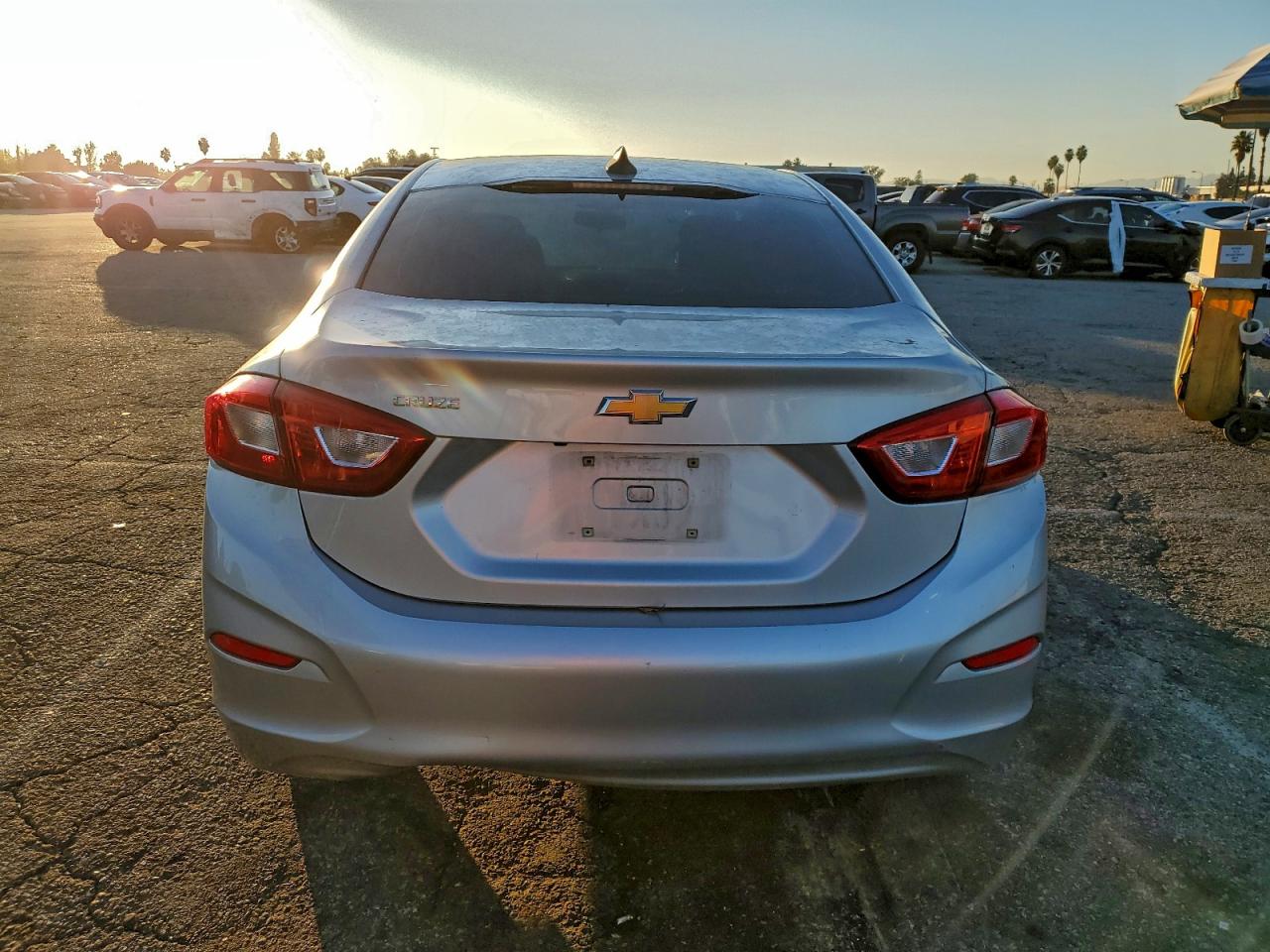 2018 Chevrolet Cruze Ls VIN: 1G1BC5SM1J7191197 Lot: 94393975