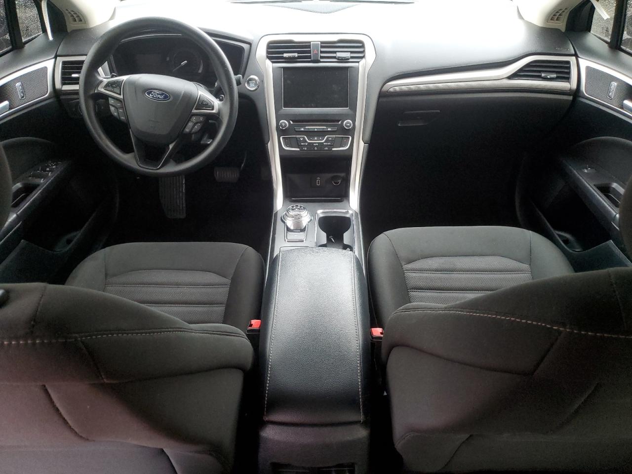 2018 Ford Fusion Se VIN: 3FA6P0HD0JR270589 Lot: 92315655