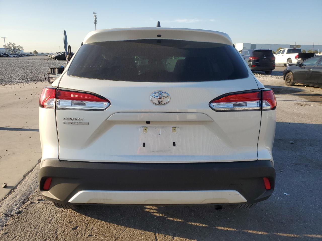 2024 Toyota Corolla Cross L VIN: 7MUAAAAG6RV111851 Lot: 93607125