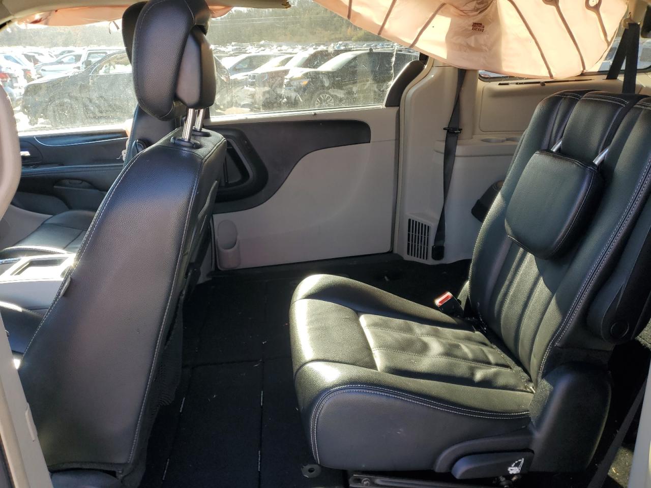 2015 Chrysler Town & Country Touring VIN: 2C4RC1BG0FR505274 Lot: 92894615