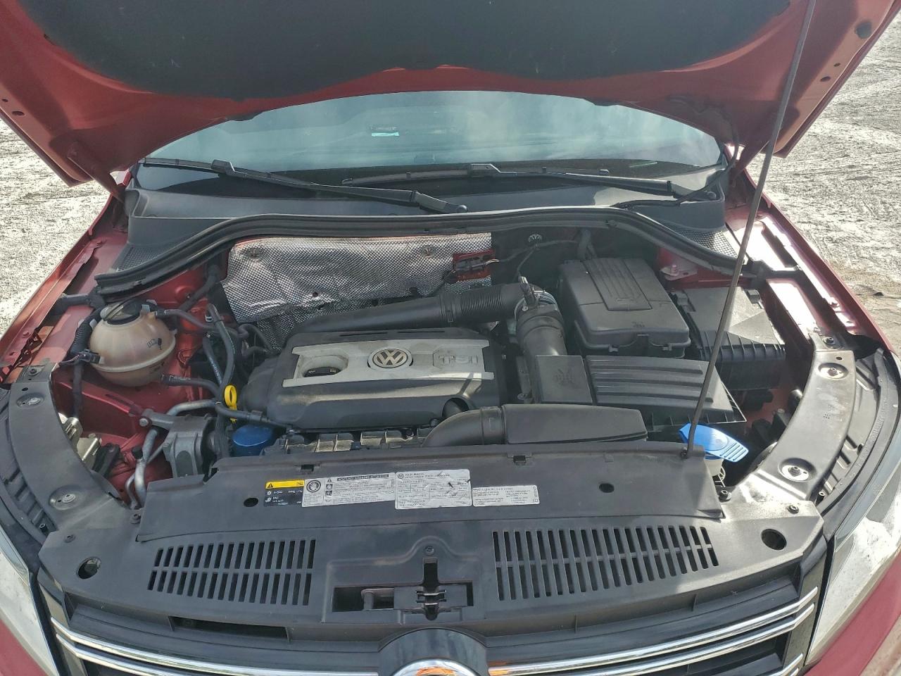 2015 Volkswagen Tiguan S VIN: WVGAV7AX2FW109197 Lot: 94728365